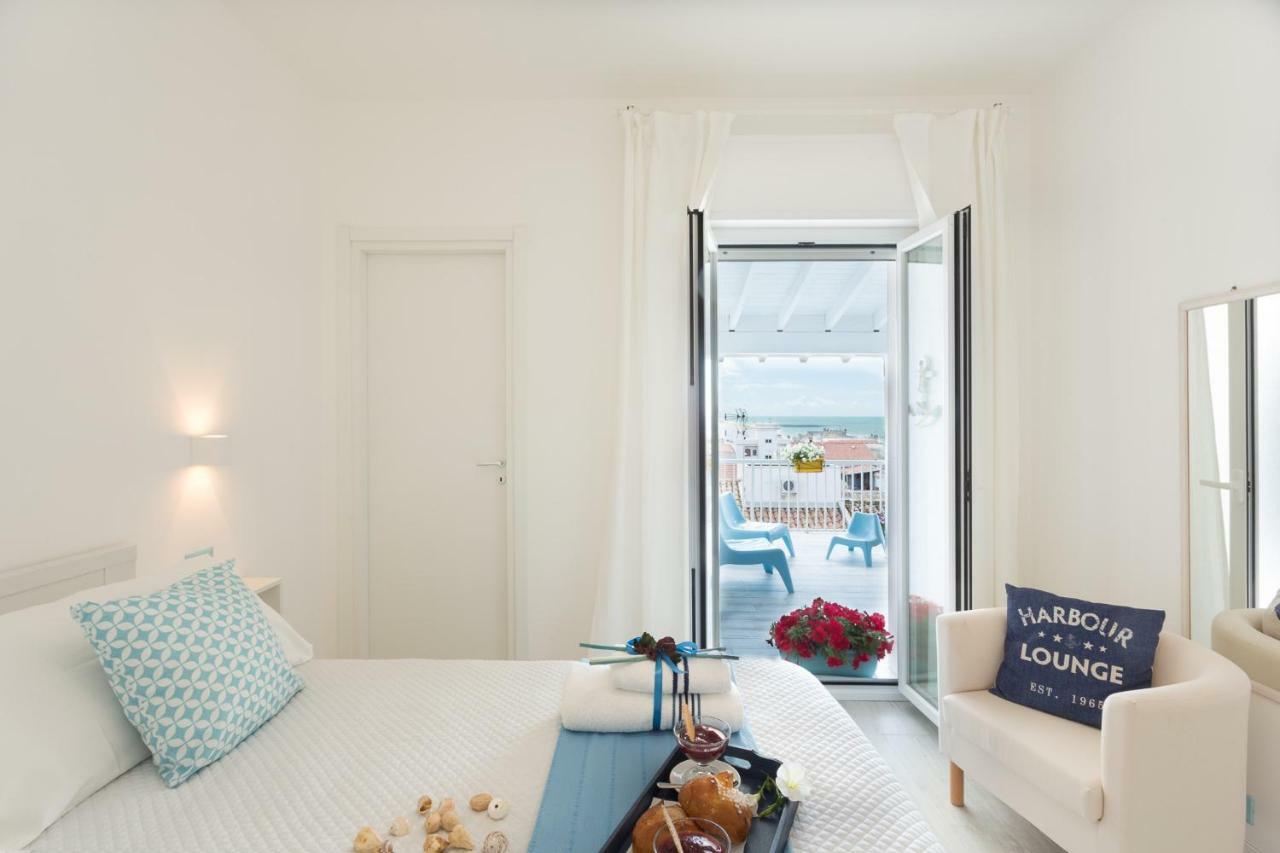 Acqua Azzurra Holiday Home マリーナ・ディ・ラグーザ エクステリア 写真