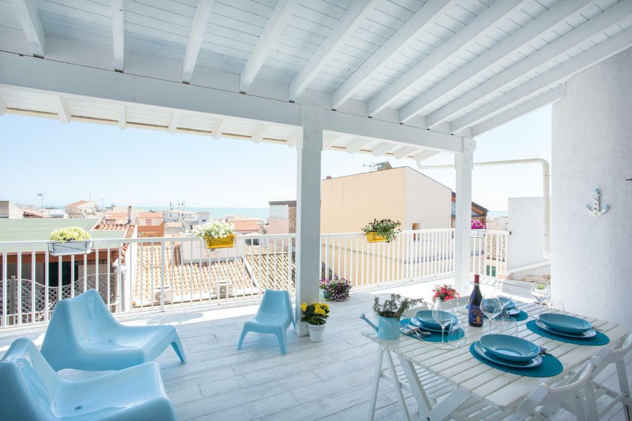 Acqua Azzurra Holiday Home マリーナ・ディ・ラグーザ エクステリア 写真
