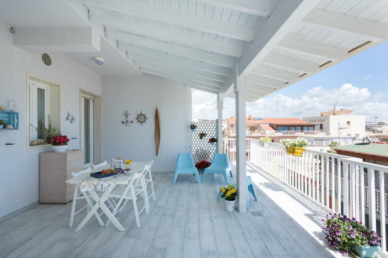 Acqua Azzurra Holiday Home マリーナ・ディ・ラグーザ エクステリア 写真