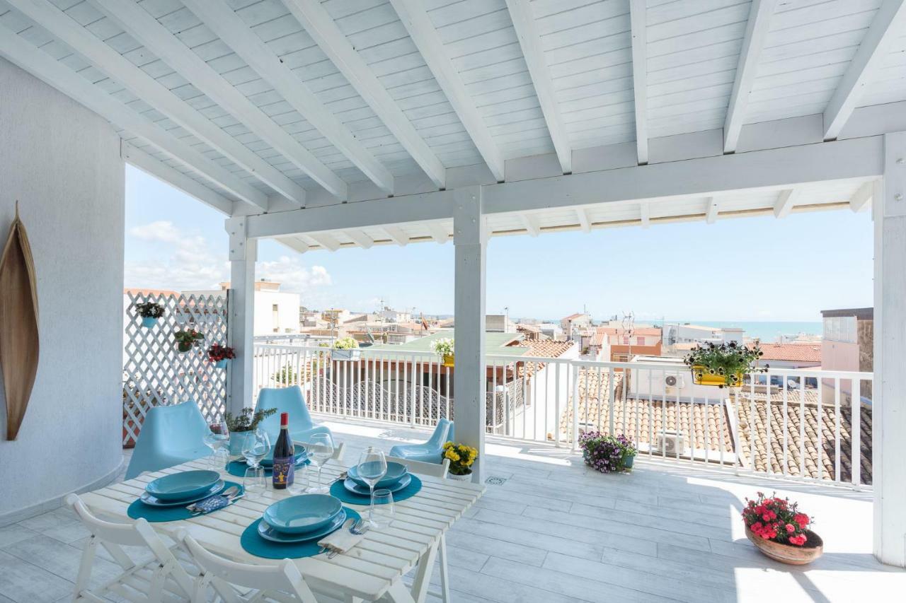 Acqua Azzurra Holiday Home マリーナ・ディ・ラグーザ エクステリア 写真